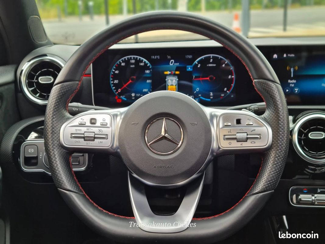 MERCEDES CLASSE A BERLINE 180 d 7G-DCT AMG Line (image 18)