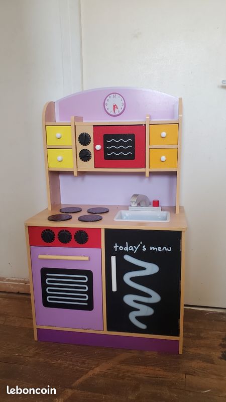 Cuisinière en bois (image 1)