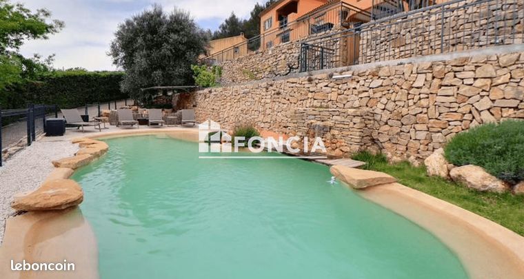 EXEPTIONNEL - Villa 8 pièces - Piscine lagon