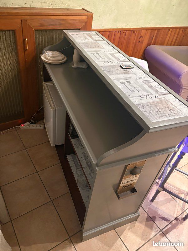 Bar d’intérieur (image 2)