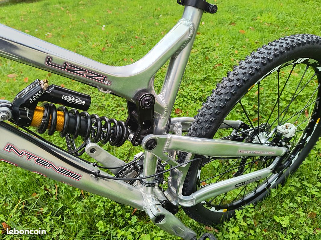 Vtt Intense Uzzi VP taille L (image 4)