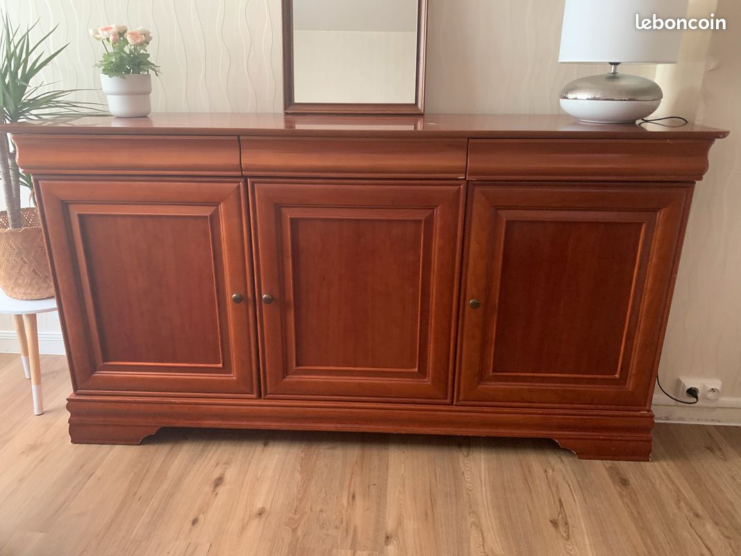 Buffet salon (image 1)