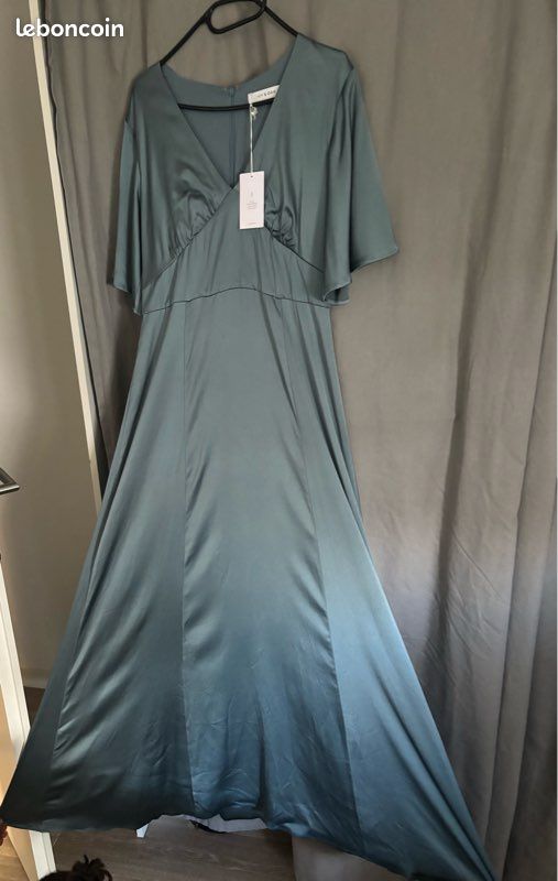 Magnifique robe de la marque ivy and oak (image 2)