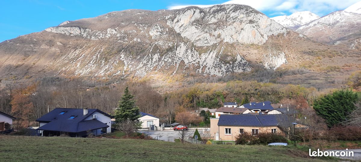 Terrain constructible · à Lassur · 59 500 €