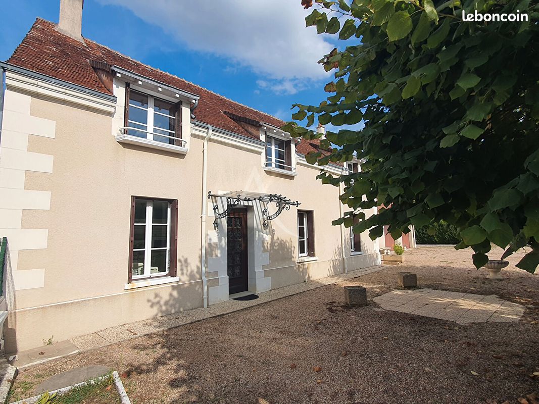 Maison 5 pièces 136 m² · à Seigy · 136 m² · 159 900 €