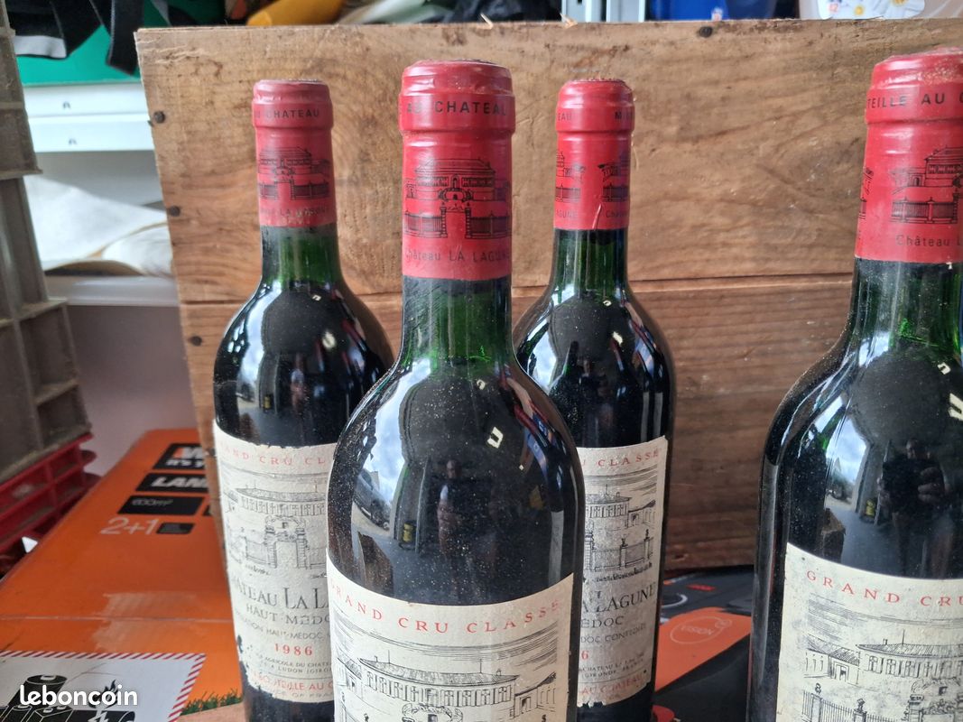 1986 Chateau La Lagune Haut Medoc (image 2)