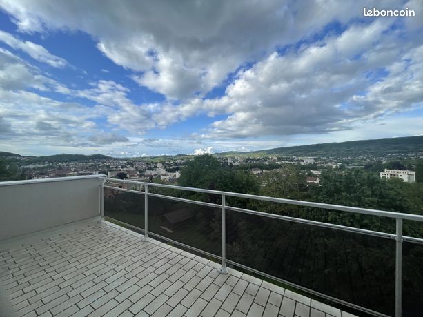 https://img.leboncoin.fr/api/v1/lbcpb1/images/64/61/8e/64618e1d2a4feaec96337a7d2ed8184d940bd7cc.jpg?rule=ad-image
