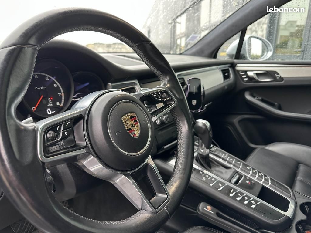PORSCHE MACAN 3.6i V6 - BV PDK Turbo (image 4)