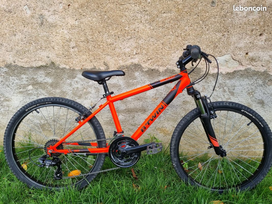 Vélo Décathlon Btwin 24 pouces 