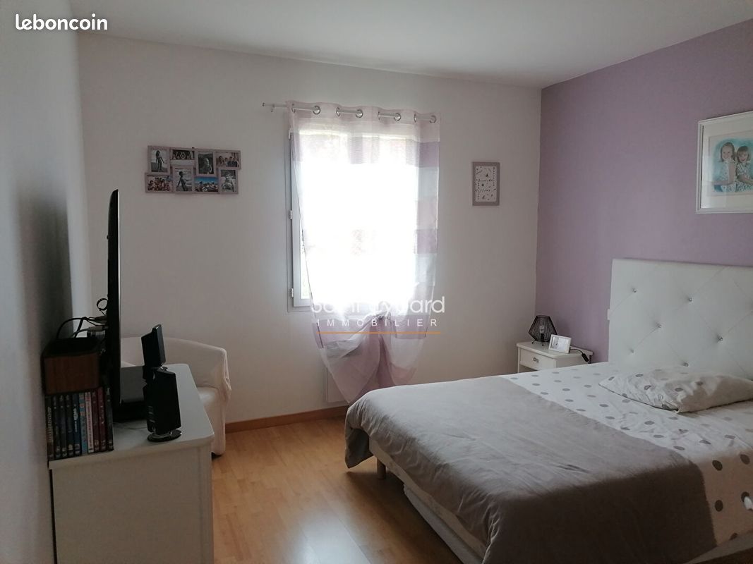 Villa 4 pièces 122 m² - Saint-Yrieix-sur-Charente 16710 (image principale 5)