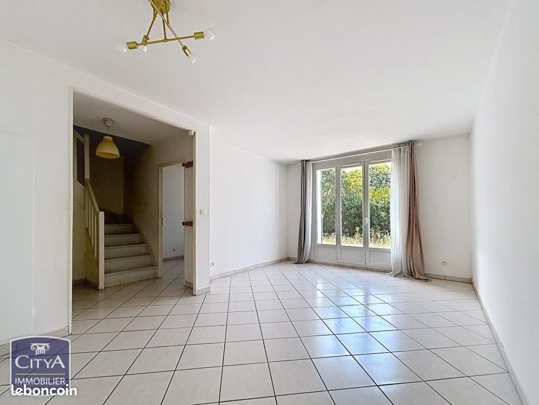 Appartement 3 pièces 65 m² · à Chécy · 65 m² · 152 000 €