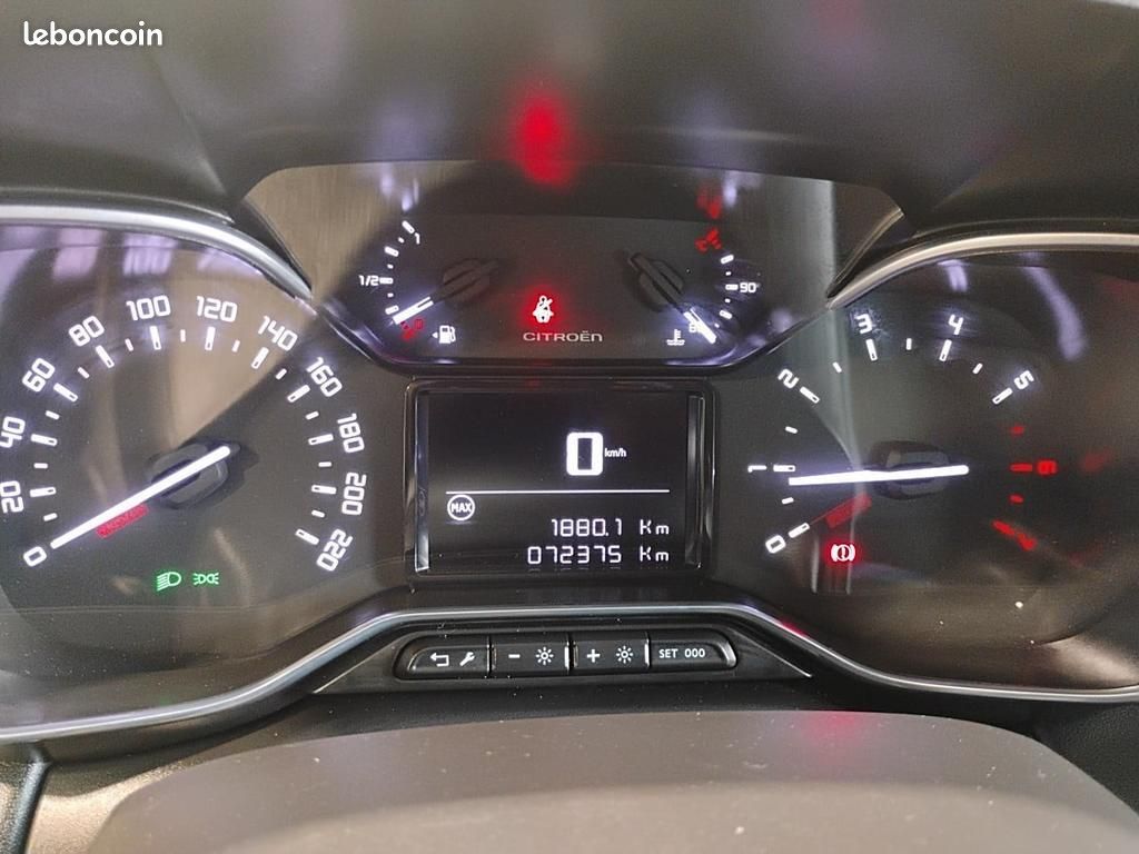 Citroën C3 Aircross BlueHDi 110 S&S BVM6 Shine Pack (image 21)