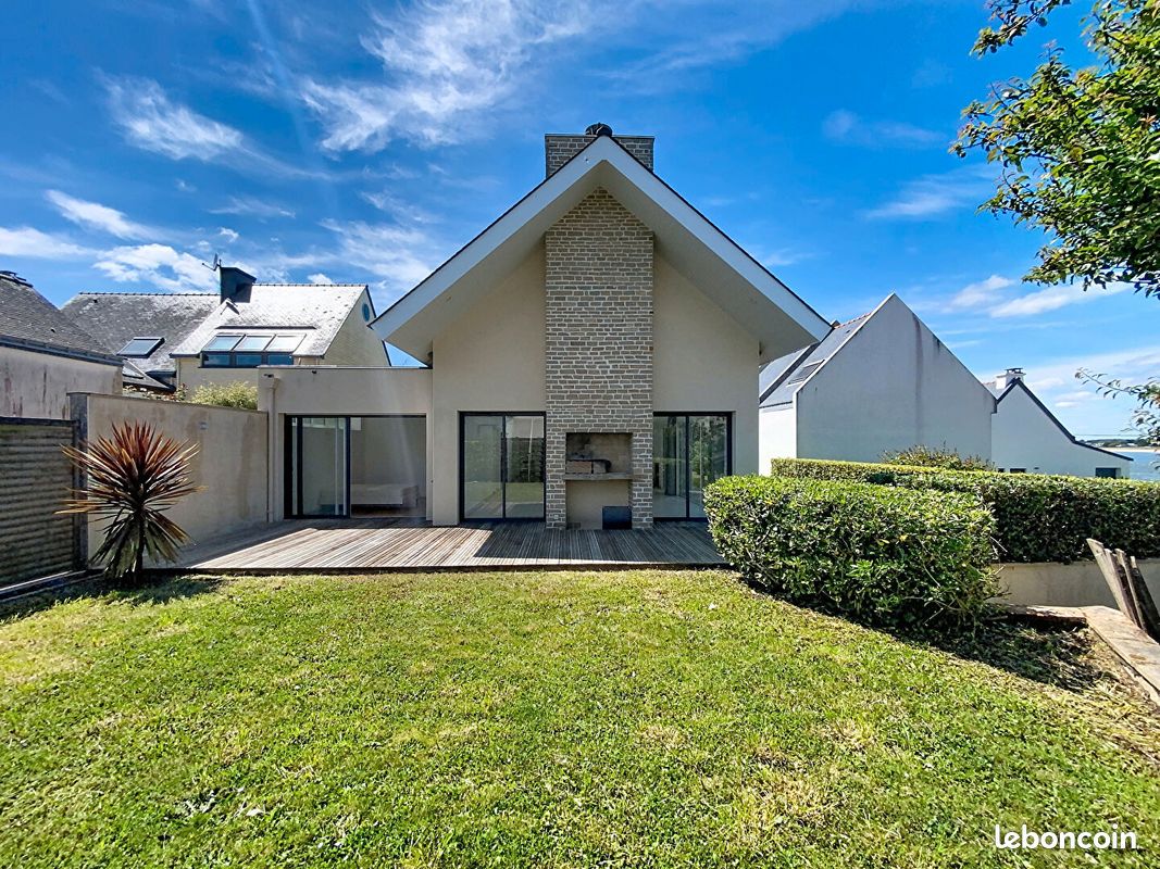 Maison 5 pièces 158 m² · à Billiers · 158 m² · 586 470 €