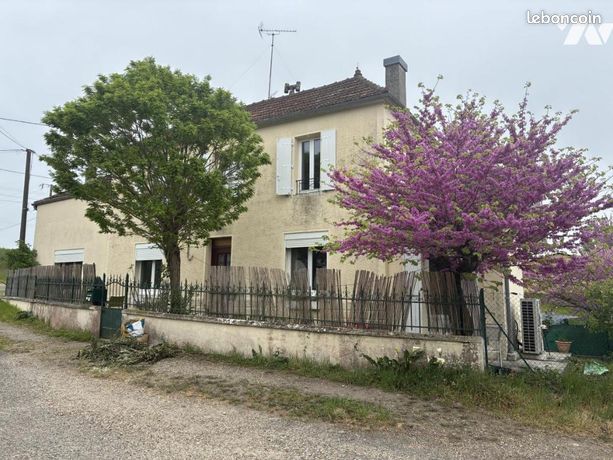 Immeuble 215 m² LAMOTHE LANDERRON