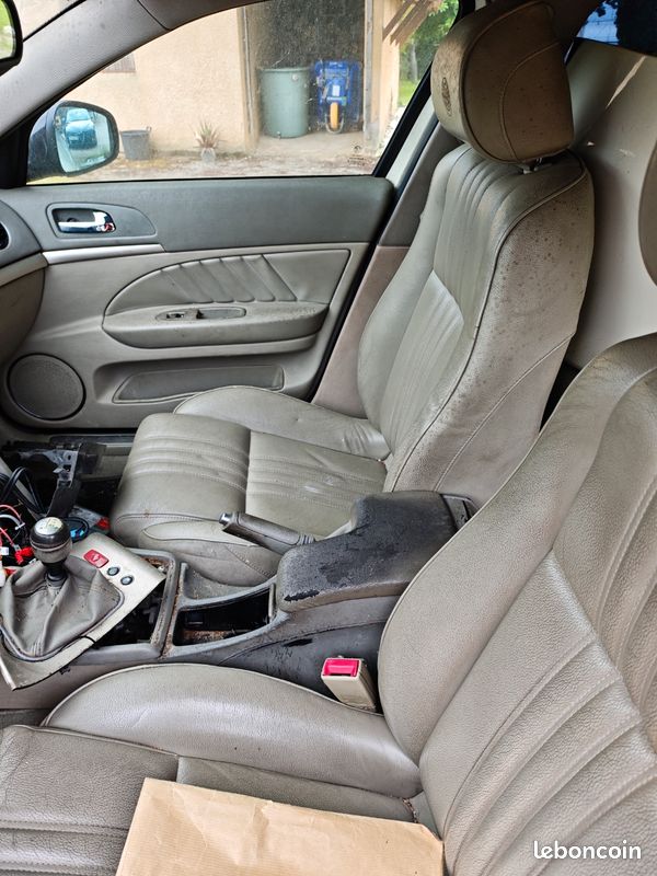 Intérieur cuir alfa Romeo 159 (image 1)