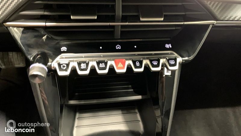 Peugeot 208 1.2 Hybrid 110ch Style e-DCS6 (image 26)