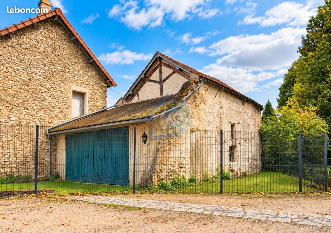Maison 2 pièces 97 m² · à Auffreville-Brasseuil · 97 m² · 94 000 €