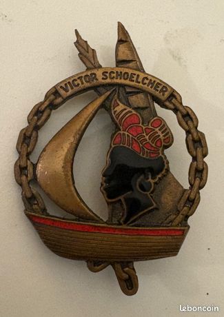 Insigne Émail Marine Nationale - Aviso Escorteur PROTET - Collector France