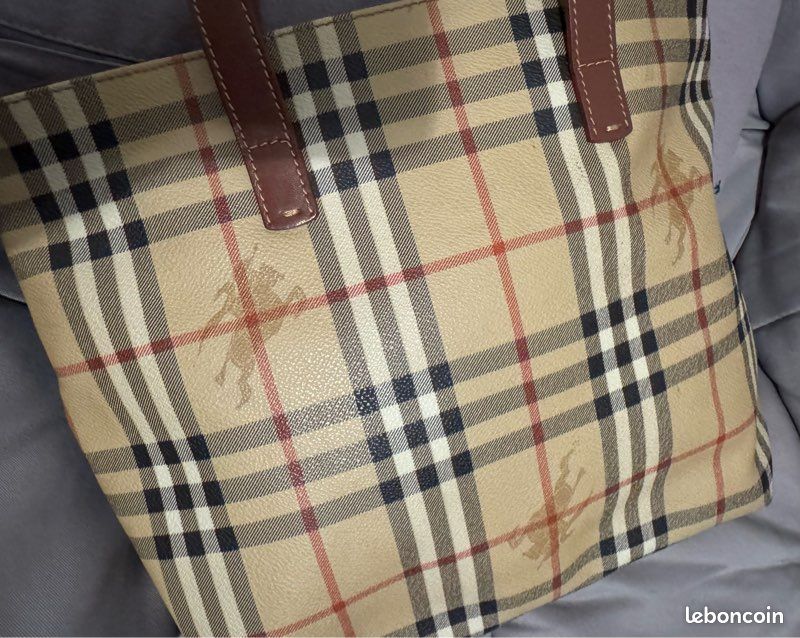 Burberry petit cabas (image 4)
