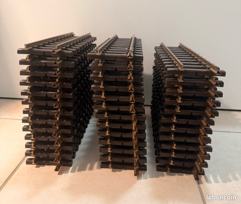 ROCO LOT 6 Rails Courbes Laiton R5 529 Mm. 7°30 Ref. Ms 4445 - Echelle ROCO LOT 6 Rails Courbes Laiton R5 529 Mm. 7°30 Ref. Ms 4445 - Echelle