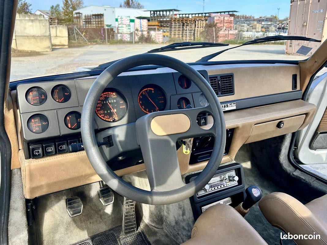 Renault 5 TURBO (image 15)