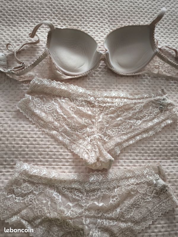 Ensemble Lingerie Femme - Soutien-gorge Balconnet 90C Et String Gris Taupe - Polyamide Avec Armatures - Neuf étiqueté