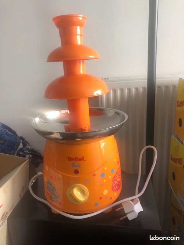 Fontaine à Fondue Au Chocolat 4 Niveaux 220V 170W - Machine Électrique Commerciale Pour Chocolat, Fromage Et Sauces