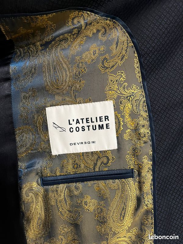 Costume DEVRED Vêtements