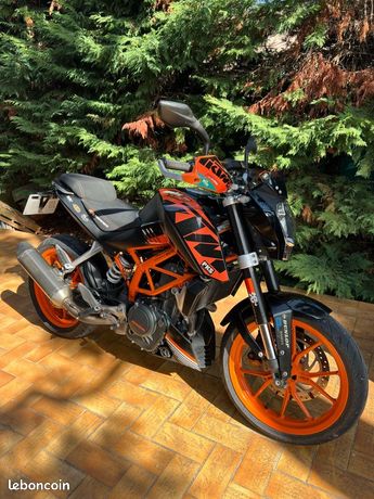KTM Duke 390 Motos