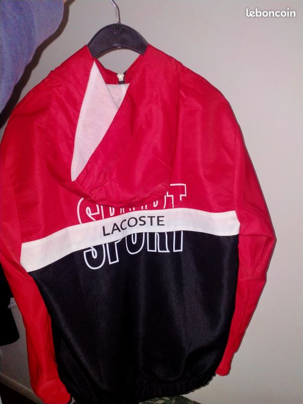 Veste à capuche Lacoste rouge noir taille S Vêtements