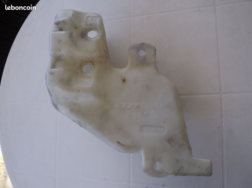 Bocal lave-glace Lancia Y10 (image 2)