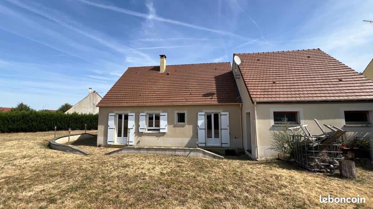 Maison 4 pièces 80 m² · à Sainville · 80 m² · 231 000 €
