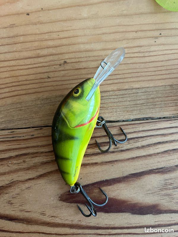Ancien Leurre De Pêche Bomber Baron - Bois Et Métal Vert - Vintage