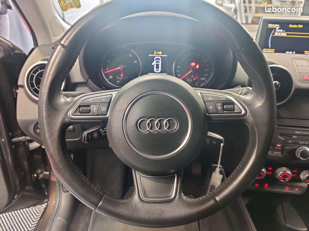 AUDI A1 SPORTBACK 1.4 TFSI 122 Ambition (image 20)