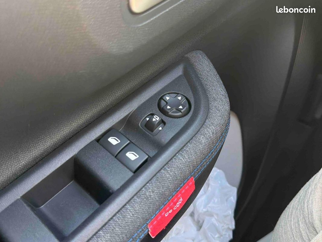 Citroen C3 1.2 Turbo 100ch PLUS (image 21)