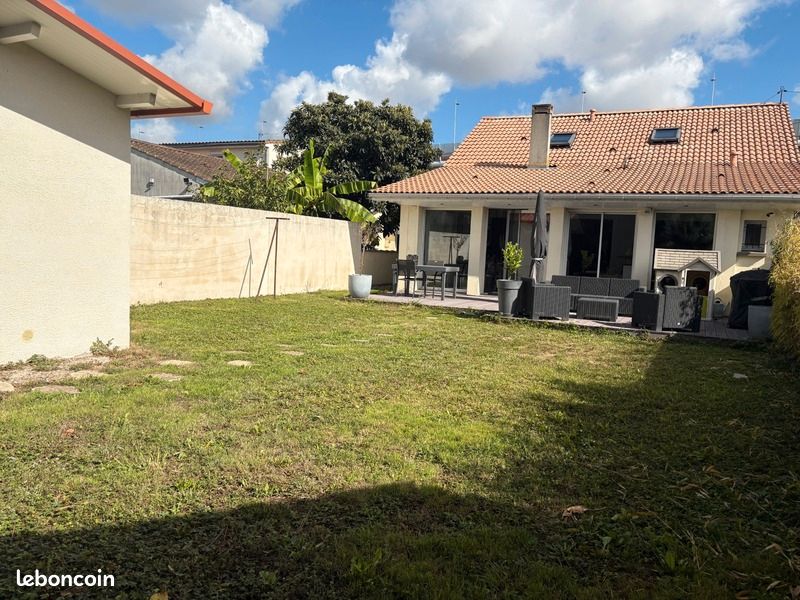 Maison 4 pièces 116 m² · à Bordeaux · 116 m² · 350 000 €