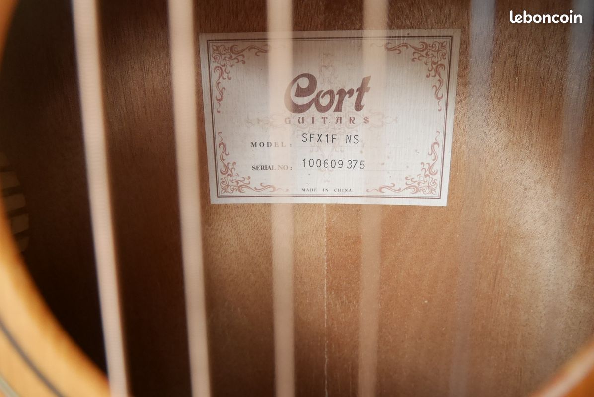 Guitare Cort électro-acoustique (SFX1F NS) (image 10)