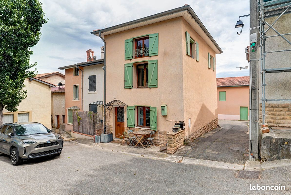 Maison 4 pièces 90 m² · à Saint-Symphorien-d'Ozon · 90 m² · 230 000 €
