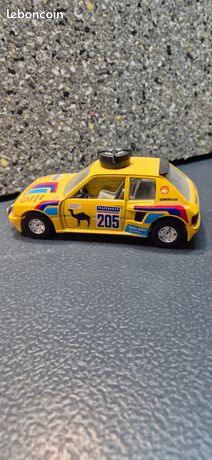 Vintage Bburago PEUGEOT 205 Turbo Blanche Scale 1/25 Italy Réf. 0106