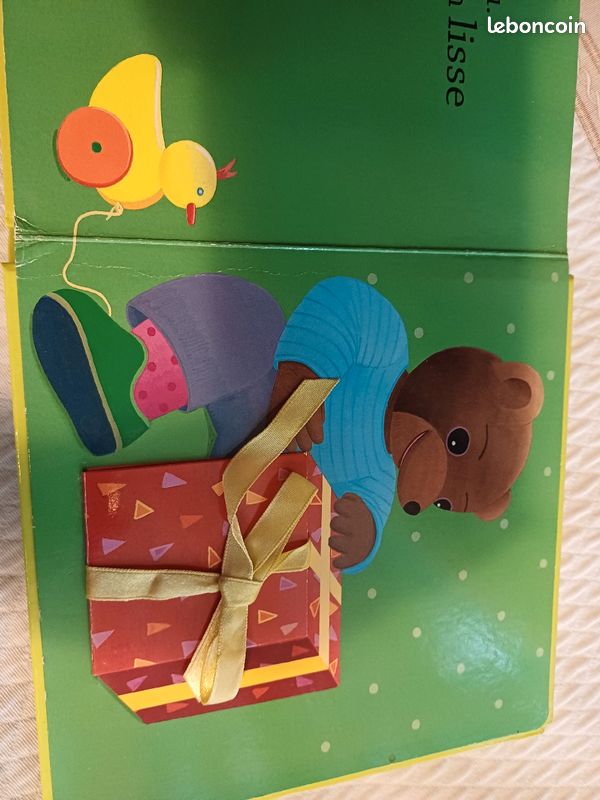 Livre du toucher petit ours brun (image 5)