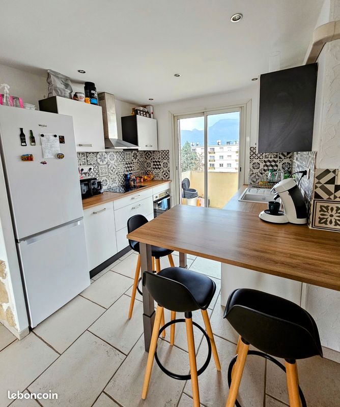 Appartement 4 pièces 63 m² · à Saint-Martin-d'Hères · 63 m² · 116 000 €