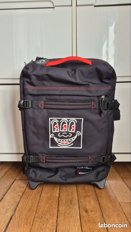 Sacs et sacs à dos EASTPAK Transit'R S Travel Bag Black (EK0A5BA77O11
