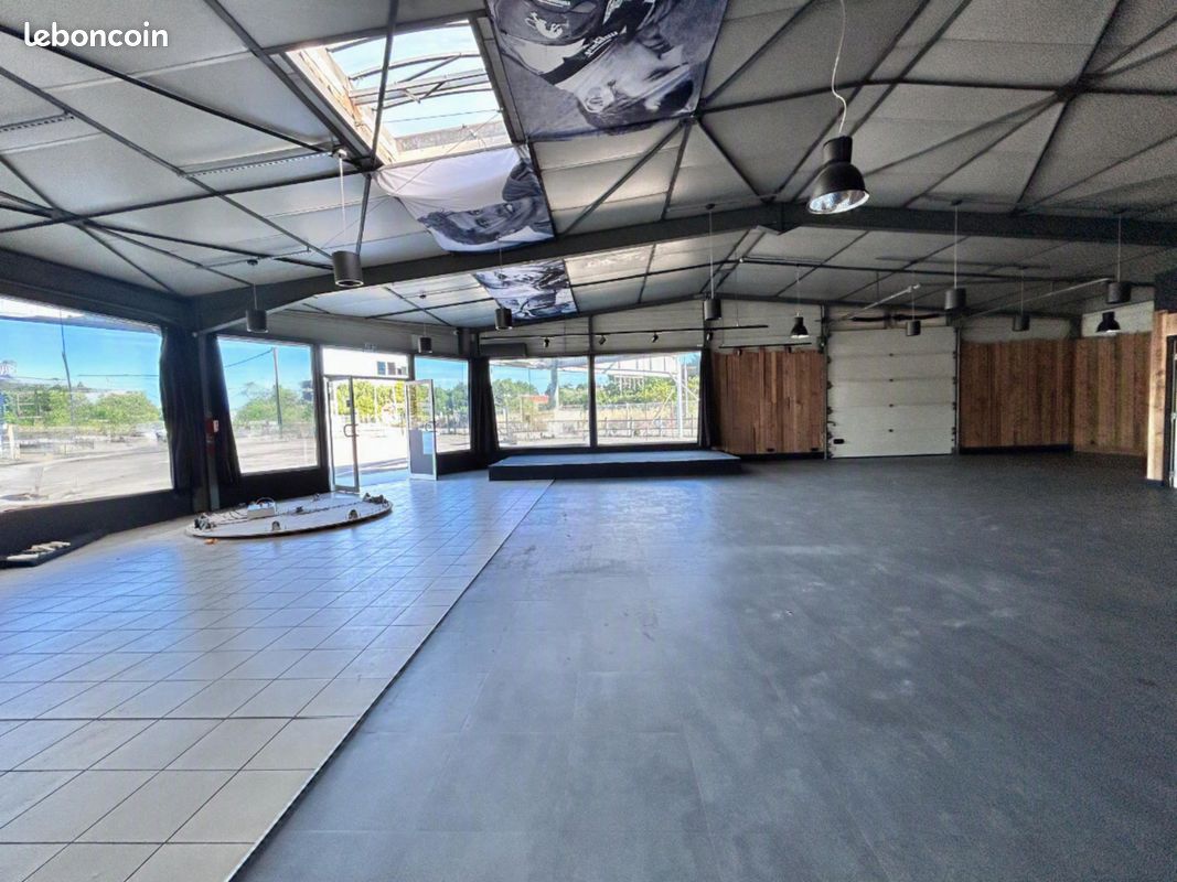 Local 514 m² Limoges (image 3)