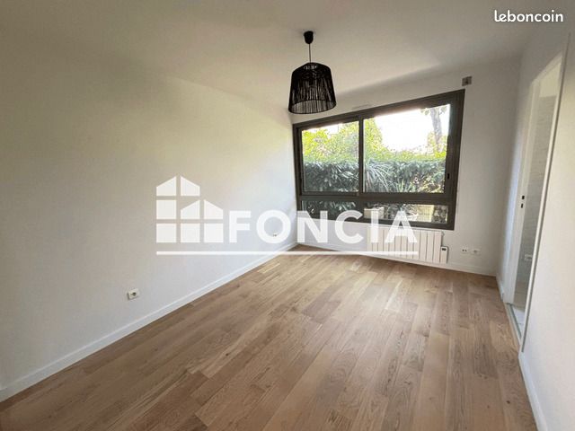 Appartement a louer tassin-la-demi-lune - 2 pièce(s) - 59 m2 - Surfyn