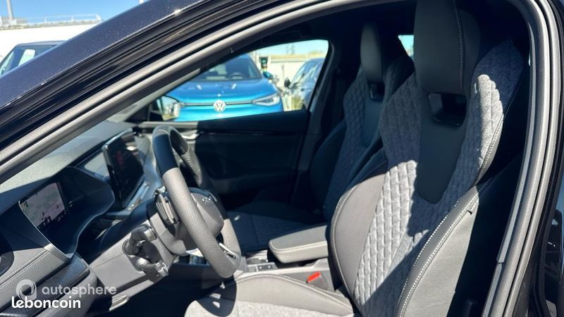 Skoda Octavia Combi 2.0 TDI SCR 150ch Sportline DSG7 (image 12)