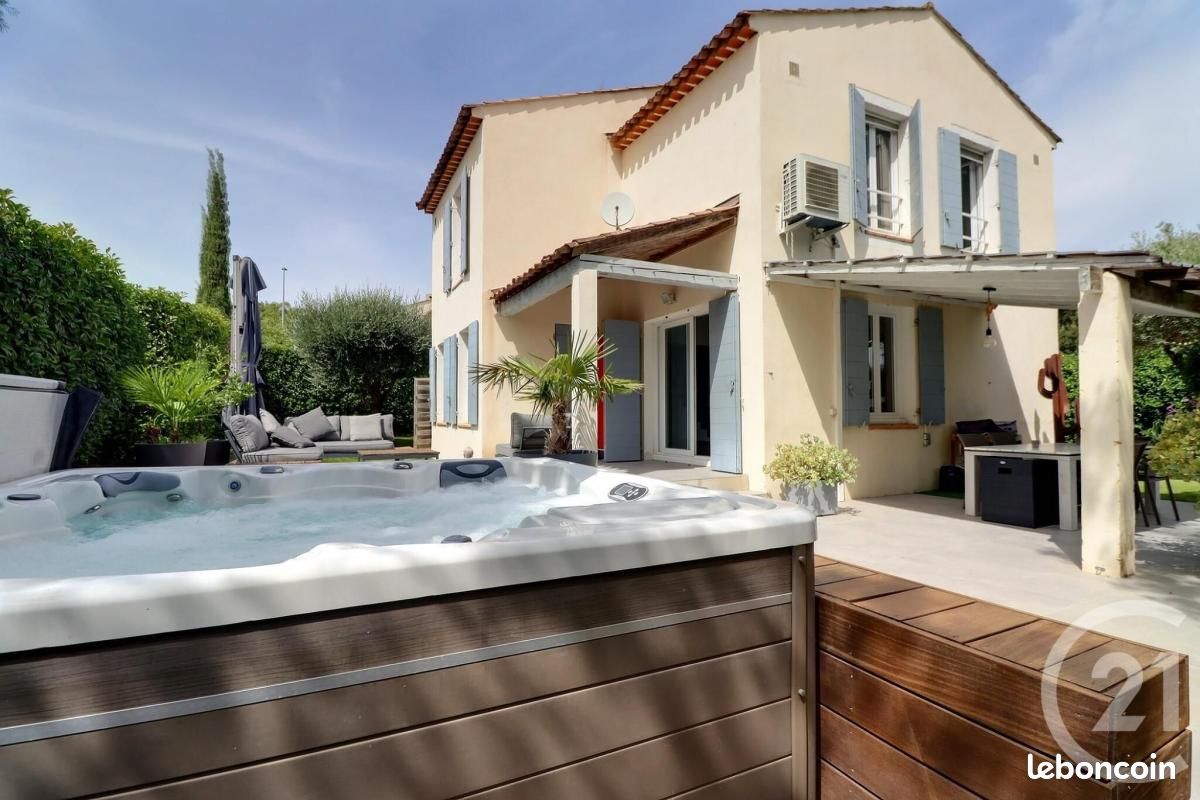 Maison 4 pièces 118 m² · à Saint-Raphaël · 118 m² · 639 000 €