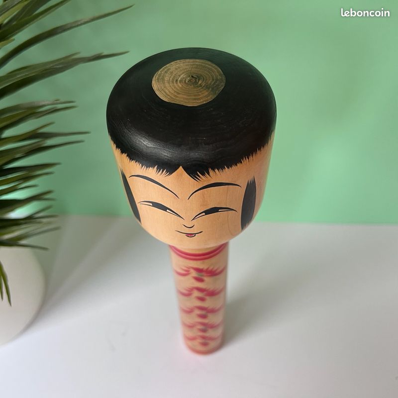 Grande Poupée Japonaise Kokeshi Artisanale - Yamagata, Faite Et Peinte Main, Années 1950