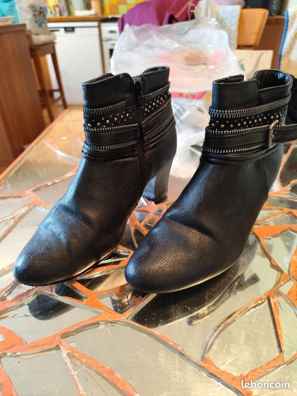 Bottines Femme Noires - Pointure 39 - En Simili Cuir - Occasion Très Bon état