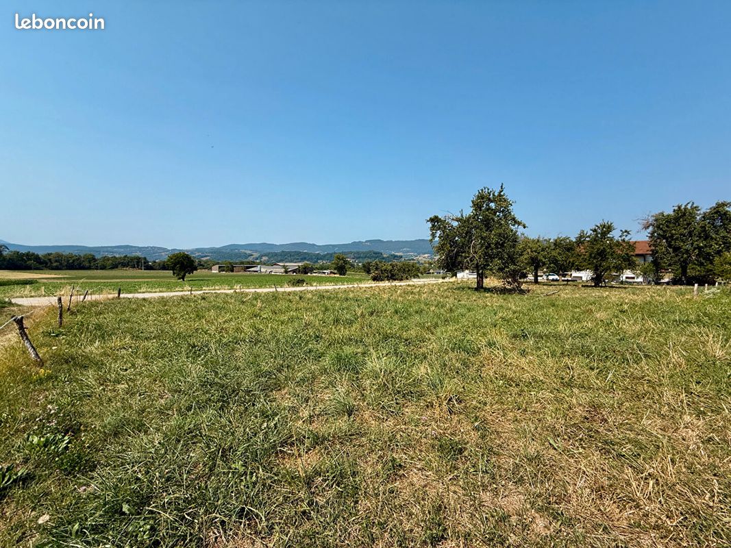 Terrain 1500 m² · à Boussy · 1 500 m² · 225 000 €