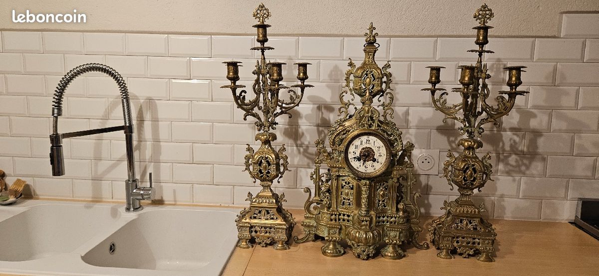 VENDU Horloge et Chandeliers en bronze (image 20)